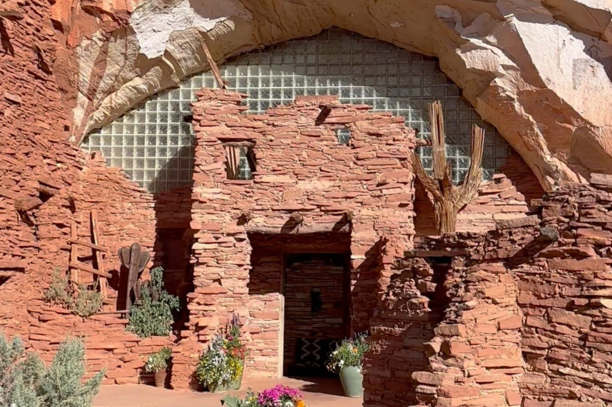 Kanab Moqui Cave